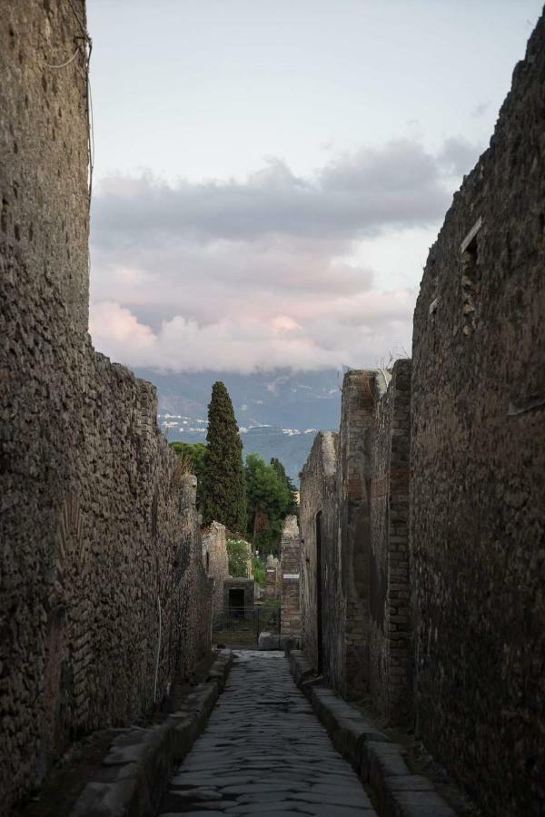 Travel Home Pompeji Exteriör bild